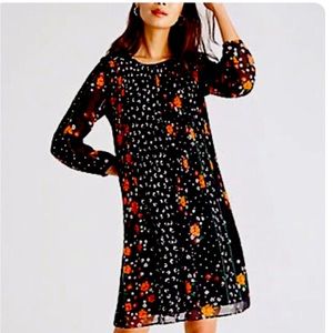 $139 MSRP  Ann Taylor Floral Pleated Shift Dress Black Multi  XS PETITE 🌺